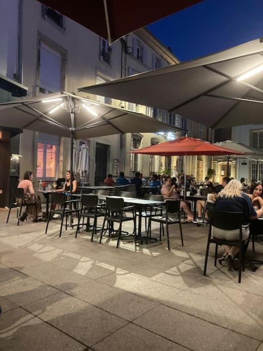 Superbe Appartement A Une Minute A Pied De La Gare إبينال المظهر الخارجي الصورة