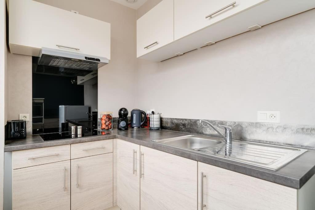 Superbe Appartement A Une Minute A Pied De La Gare إبينال المظهر الخارجي الصورة