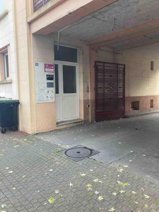 Superbe Appartement A Une Minute A Pied De La Gare إبينال المظهر الخارجي الصورة